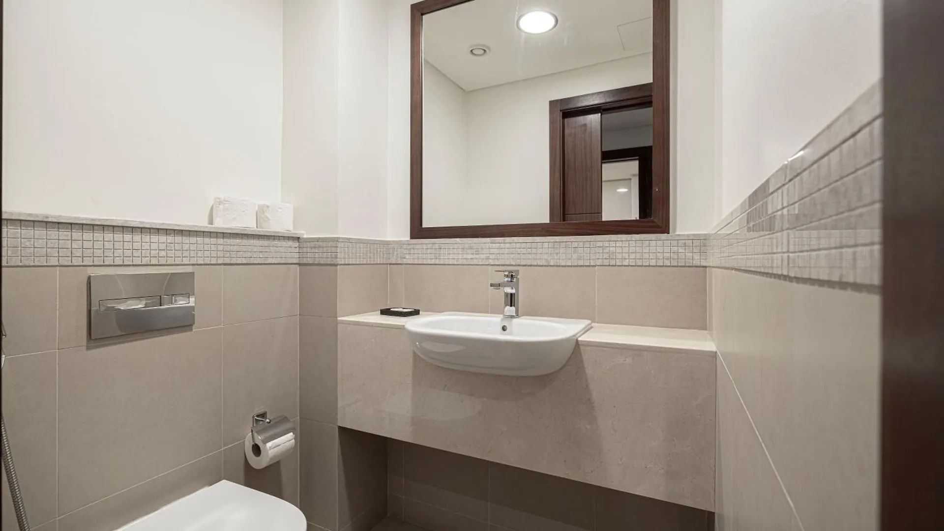 Grand 3B Burj View Ps5 Apartment Dubai