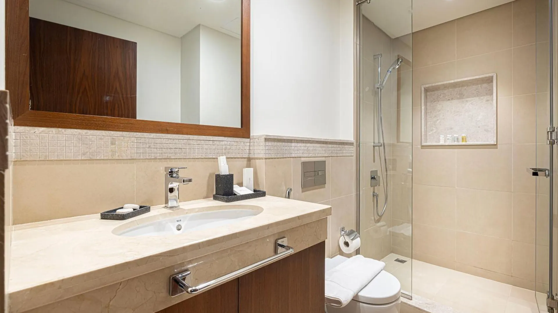 Grand 3B Burj View Ps5 Apartment Dubai
