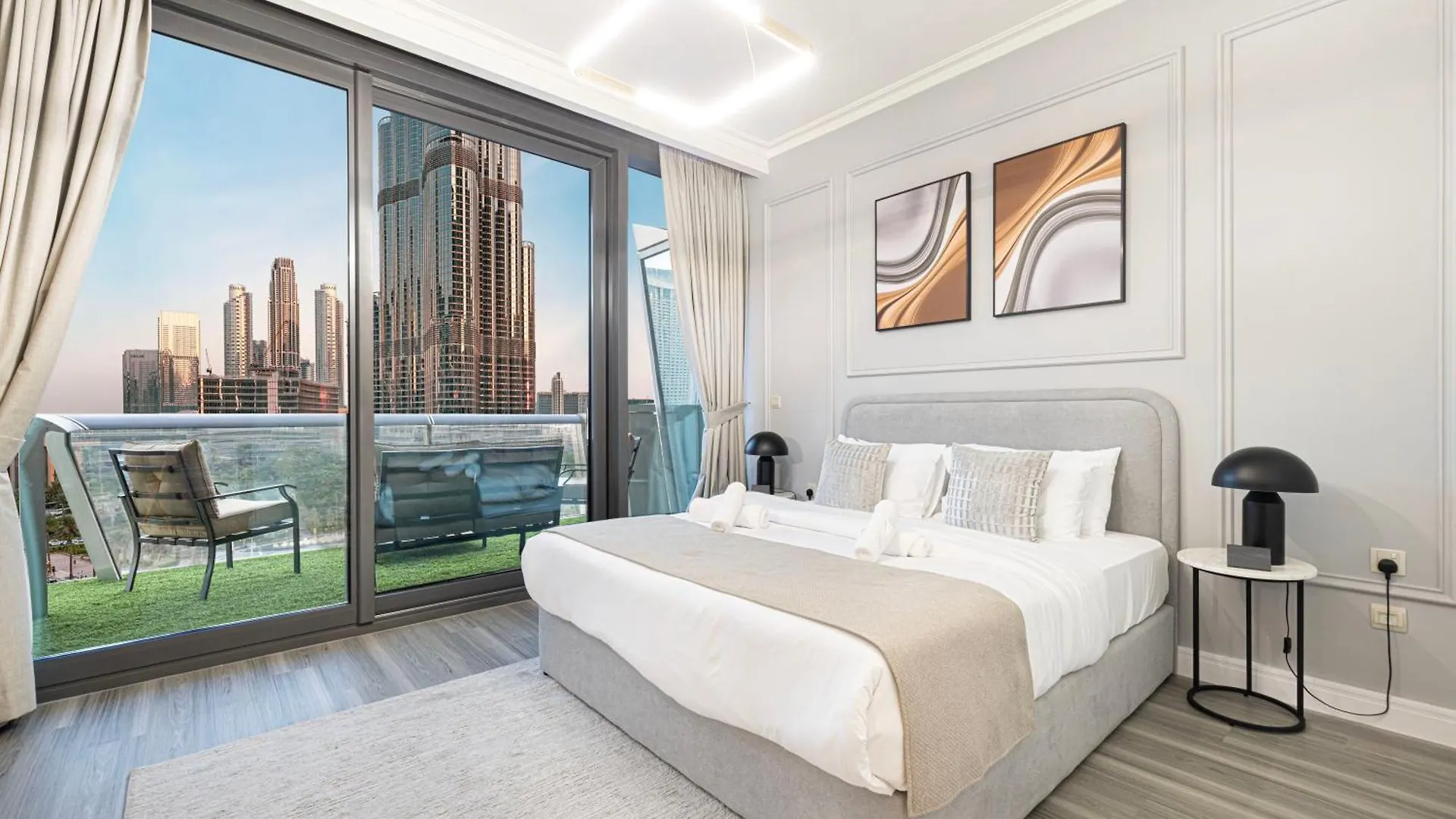 Grand 3B Burj View Ps5 Apartment Dubai